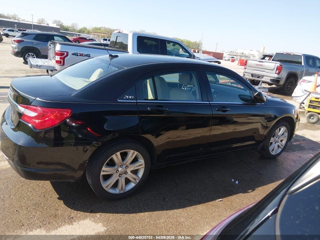Aukcja sprzedaży 2013 Chrysler 200 Touring, vin: 1C3CCBBB5DN577344, numer aukcji: 44820702