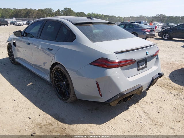BMW M5 2026 WBS83FK0XTCV12662 Image 3
