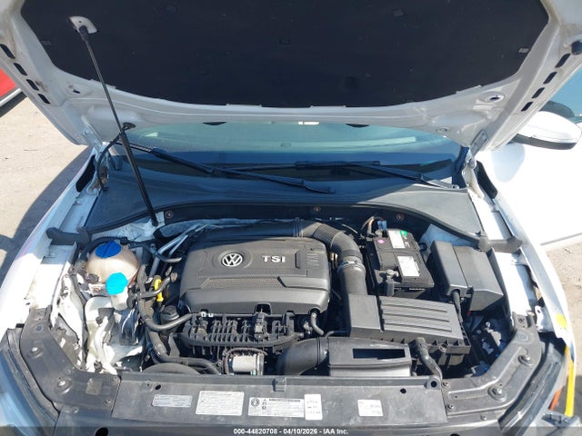 Aukcja sprzedaży 2014 Volkswagen Passat 1.8t Sel Premium, vin: 1VWCT7A37EC056610, numer aukcji: 44820708