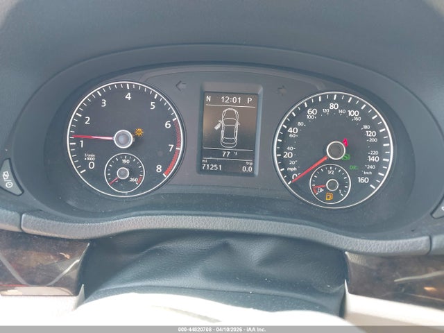 Aukcja sprzedaży 2014 Volkswagen Passat 1.8t Sel Premium, vin: 1VWCT7A37EC056610, numer aukcji: 44820708