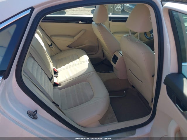Aukcja sprzedaży 2014 Volkswagen Passat 1.8t Sel Premium, vin: 1VWCT7A37EC056610, numer aukcji: 44820708