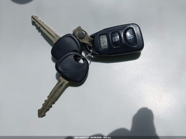 2013 Hyundai Elantra Limited მანქანა იყიდება აუქციონზე, vin: 5NPDH4AE1DH212300, აუქციონის ნომერი: 44820715