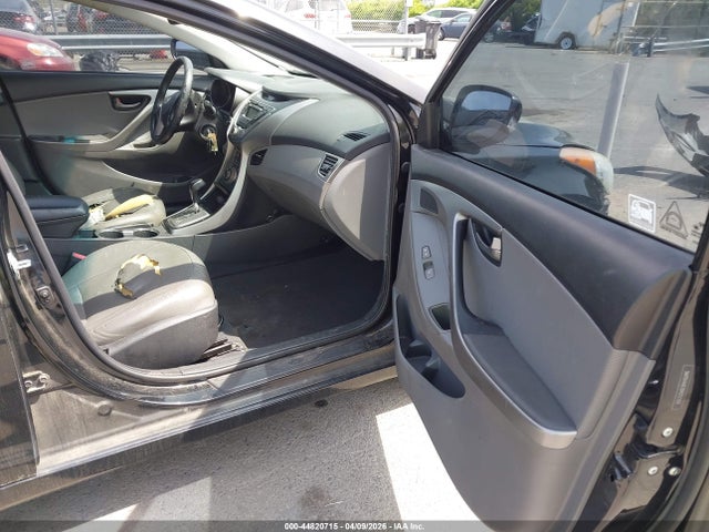 2013 Hyundai Elantra Limited მანქანა იყიდება აუქციონზე, vin: 5NPDH4AE1DH212300, აუქციონის ნომერი: 44820715