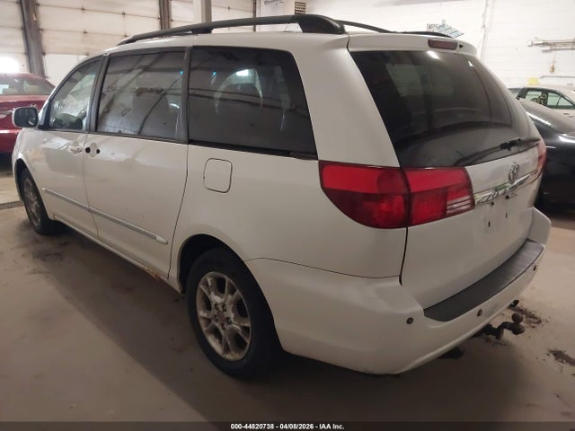 2005 TOYOTA SIENNA 5TDBA22C55S033170 Photo 2