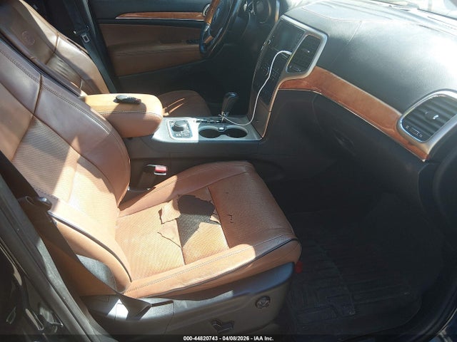 44820743 :رقم المزاد ، 1J4RR6GT9BC700627 vin ، 2011 Jeep Grand Cherokee Overland مزاد بيع