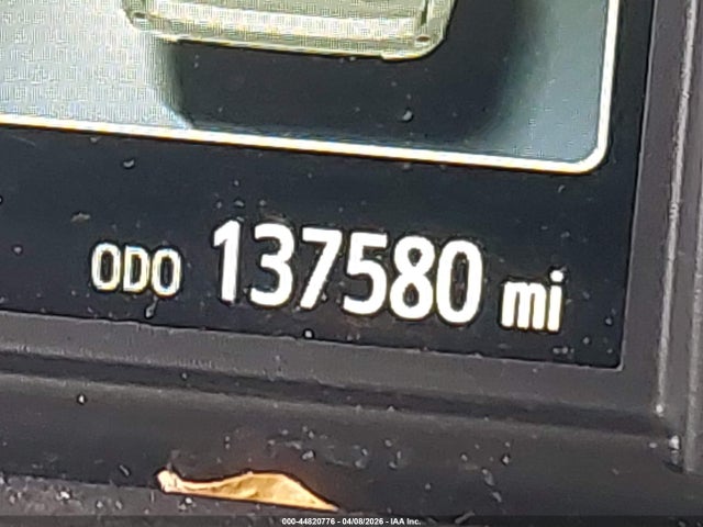 5TDYZ3DC6HS804908 Toyota Sienna Xle 8 Passenger