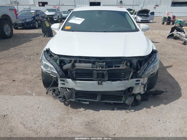 Продаж на аукціоні авто 2018 Buick Lacrosse Essence, vin: 1G4ZP5SZ4JU135807, номер лоту: 44820813