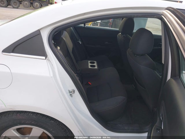 2015 Chevrolet Cruze 1lt Auto მანქანა იყიდება აუქციონზე, vin: 1G1PC5SB6F7294532, აუქციონის ნომერი: 44820861