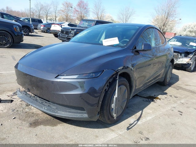7SAYGDED6TA590597 Tesla Model Y Premium Rear-wheel Drive/standard Rear-wheel Drive