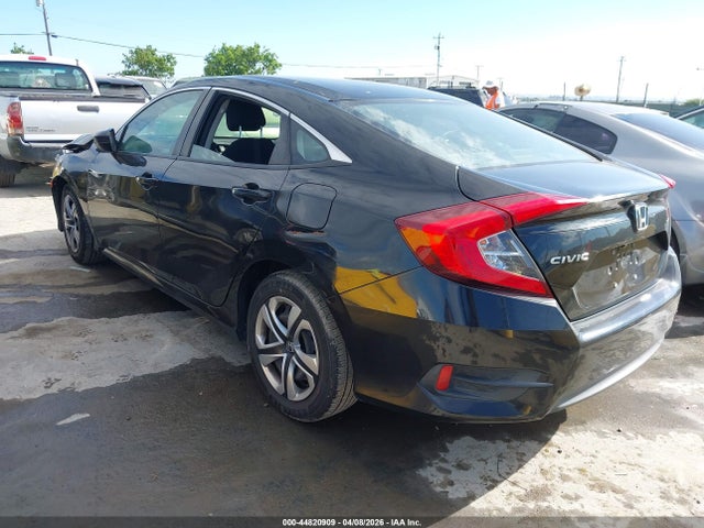 Honda Civic Lx 2018 2HGFC2F59JH580766 Image 3