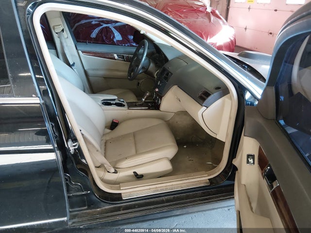 Aukcja sprzedaży 2009 Mercedes-benz C 300 Luxury/sport, vin: WDDGF54XX9F240352, numer aukcji: 44820914