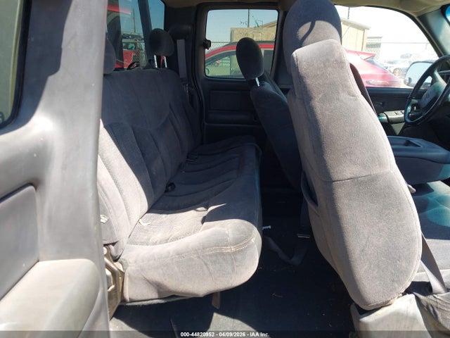 Aukcja sprzedaży 2002 Chevrolet Silverado 1500 Ls, vin: 2GCEC19T321196085, numer aukcji: 44820952