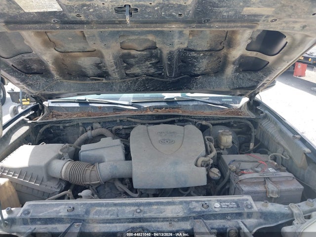 44821040 :رقم المزاد ، 5TFCZ5AN0GX018851 vin ، 2016 Toyota Tacoma Sr5 V6 مزاد بيع