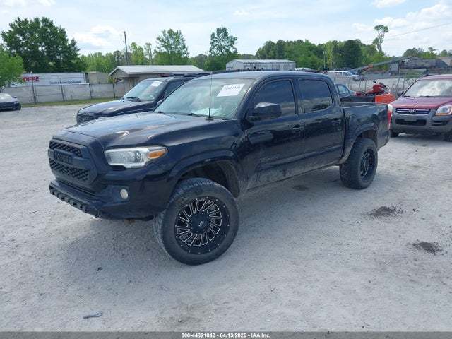 44821040 :رقم المزاد ، 5TFCZ5AN0GX018851 vin ، 2016 Toyota Tacoma Sr5 V6 مزاد بيع