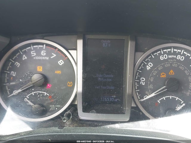 44821040 :رقم المزاد ، 5TFCZ5AN0GX018851 vin ، 2016 Toyota Tacoma Sr5 V6 مزاد بيع