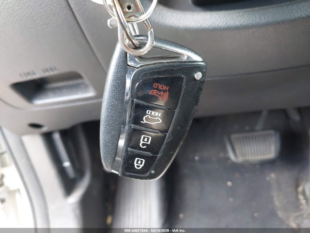 Продажа на аукционе авто 2019 Hyundai Santa Fe Xl Se, vin: KM8SN4HF4KU306569, номер лота: 44821044