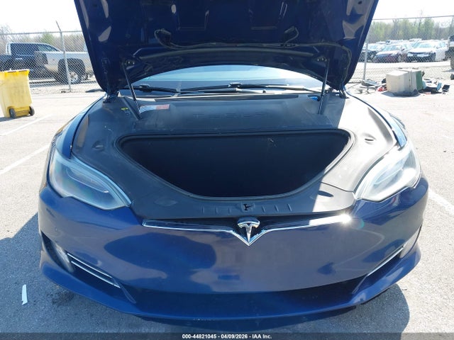 Продаж на аукціоні авто 2018 Tesla Model S 100d/75d/p100d, vin: 5YJSA1E23JF244699, номер лоту: 44821045