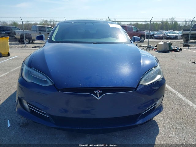 Продаж на аукціоні авто 2018 Tesla Model S 100d/75d/p100d, vin: 5YJSA1E23JF244699, номер лоту: 44821045