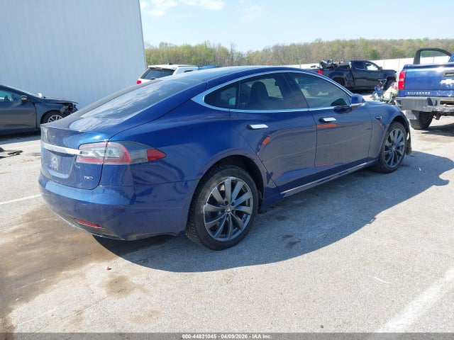 Продаж на аукціоні авто 2018 Tesla Model S 100d/75d/p100d, vin: 5YJSA1E23JF244699, номер лоту: 44821045