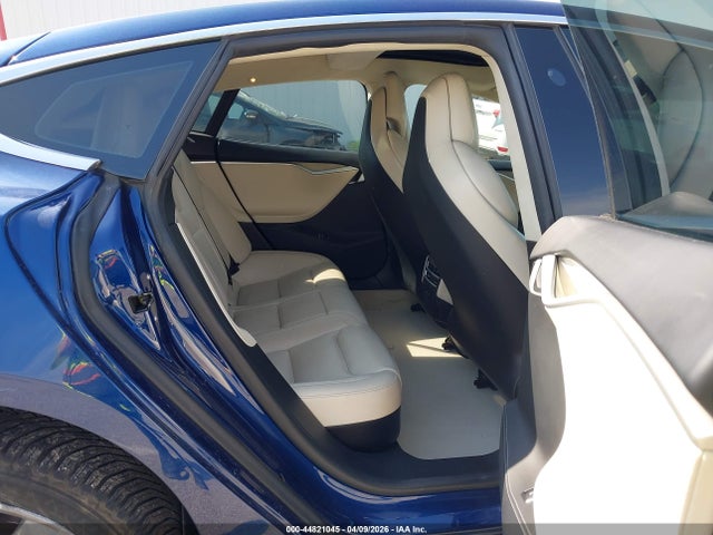 Продаж на аукціоні авто 2018 Tesla Model S 100d/75d/p100d, vin: 5YJSA1E23JF244699, номер лоту: 44821045