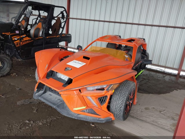 57XAARHB1N8152915 Polaris Slingshot R