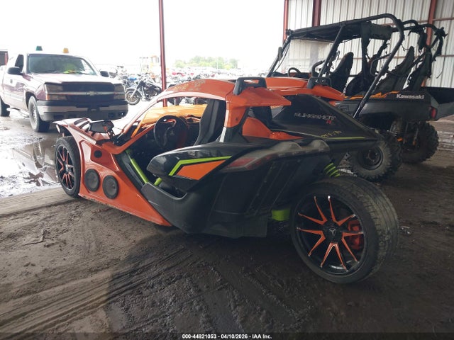 57XAARHB1N8152915 Polaris Slingshot R