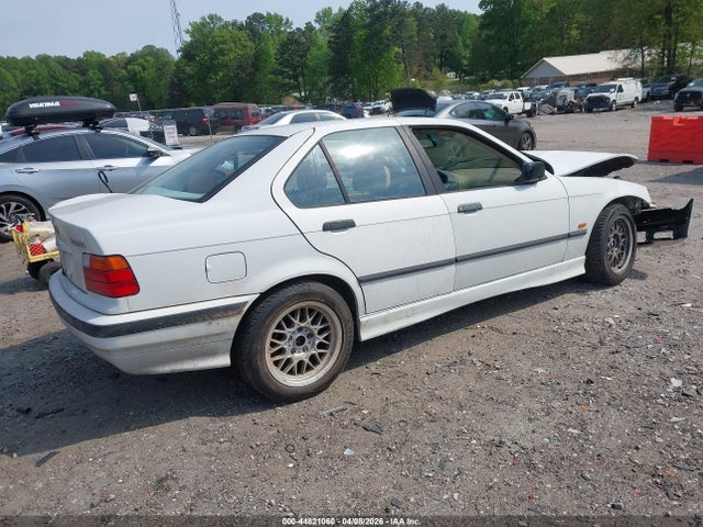 Auction sale of the 1998 Bmw 328i, vin: WBACD432XWAV59299, lot number: 44821060