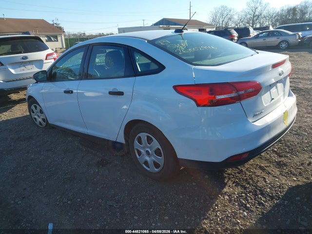 Продажа на аукционе авто 2018 Ford Focus S, vin: 1FADP3E21JL201226, номер лота: 44821065