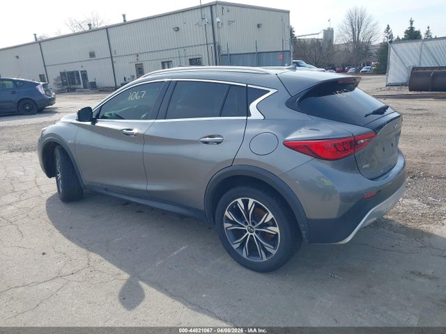 2017 INFINITI QX30 SJKCH5CR4HA025497 Photo 2