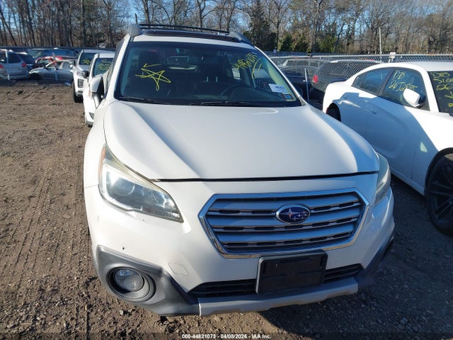 Продаж на аукціоні авто 2015 Subaru Outback 2.5i Limited, vin: 4S4BSANC0F3305447, номер лоту: 44821073