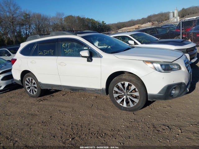 Продаж на аукціоні авто 2015 Subaru Outback 2.5i Limited, vin: 4S4BSANC0F3305447, номер лоту: 44821073