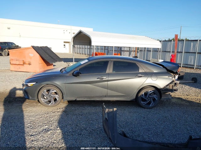 2025 Hyundai Elantra Sel Sport მანქანა იყიდება აუქციონზე, vin: KMHLM4DG0SU870905, აუქციონის ნომერი: 44821131