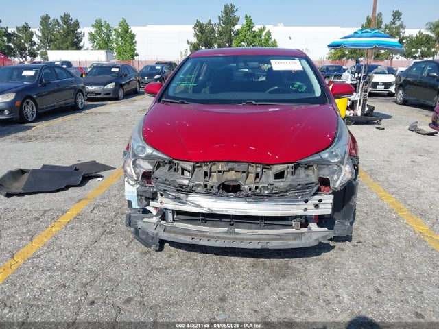 JTDKARFUXG3508361 Toyota Prius Three