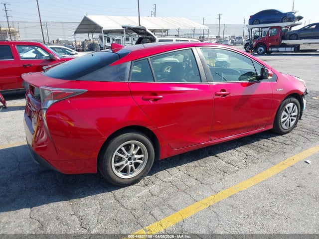 JTDKARFUXG3508361 Toyota Prius Three