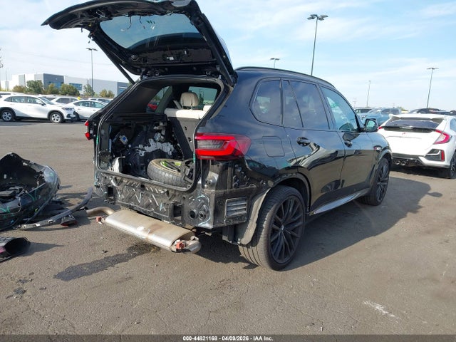2022 BMW X5 5UXCR4C03N9L42923 Photo 3