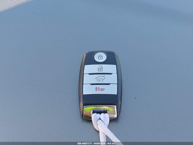 KNDJX3AE3G7014830 KIA Soul Ev +