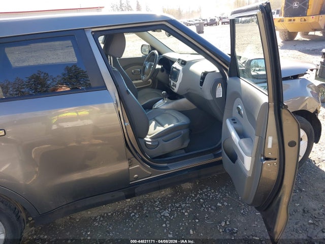 KNDJX3AE3G7014830 KIA Soul Ev +