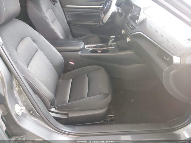 44821176 :رقم المزاد ، 1N4BL4DW6KN302281 vin ، 2019 Nissan Altima 2.5 Sv مزاد بيع