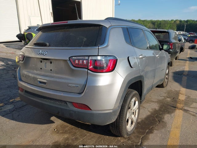Продаж на аукціоні авто 2018 Jeep Compass Latitude 4x4, vin: 3C4NJDBB9JT373499, номер лоту: 44821179