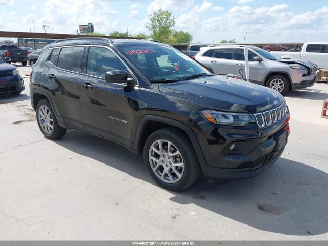 44821207 :رقم المزاد ، 3C4NJDFB6NT169758 vin ، 2022 Jeep Compass Latitude Lux 4x4 مزاد بيع