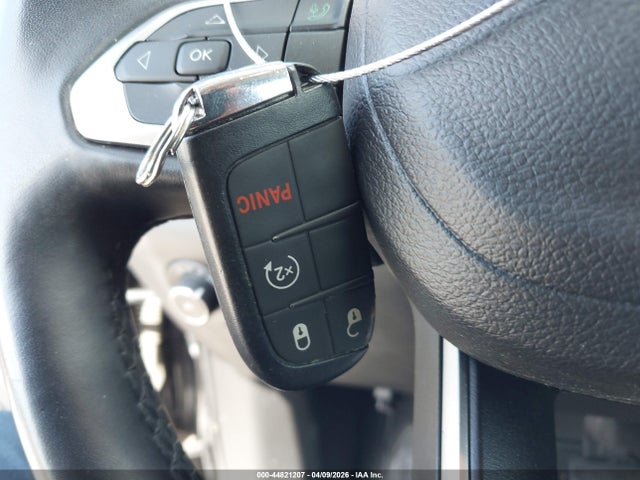 Продажа на аукционе авто 2022 Jeep Compass Latitude Lux 4x4, vin: 3C4NJDFB6NT169758, номер лота: 44821207