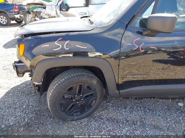 2020 Jeep Renegade Upland 4x4 მანქანა იყიდება აუქციონზე, vin: ZACNJBAB1LPL14301, აუქციონის ნომერი: 44821225
