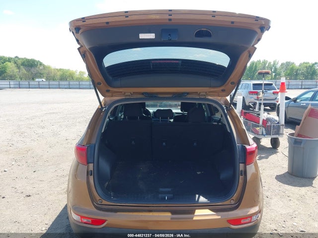 Продажа на аукционе авто 2017 Kia Sportage Lx, vin: KNDPM3ACXH7205034, номер лота: 44821237