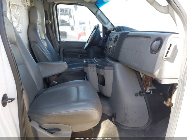 Ford E-350 Cutaway 2014 1FDWE3FS1EDA30013 Image 5