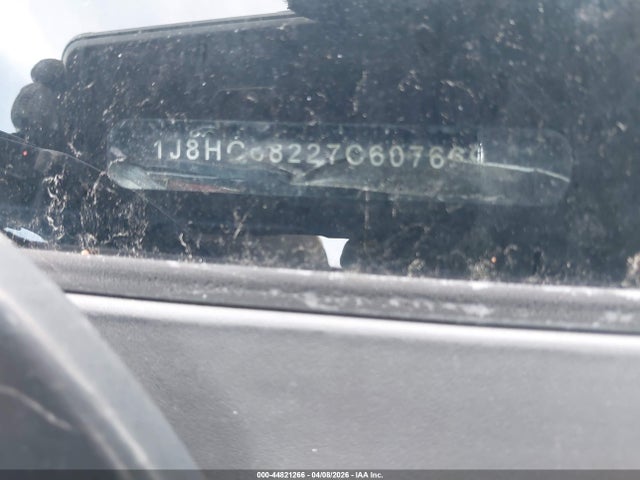 2007 JEEP COMMANDER 1J8HG68227C607669 Photo 8