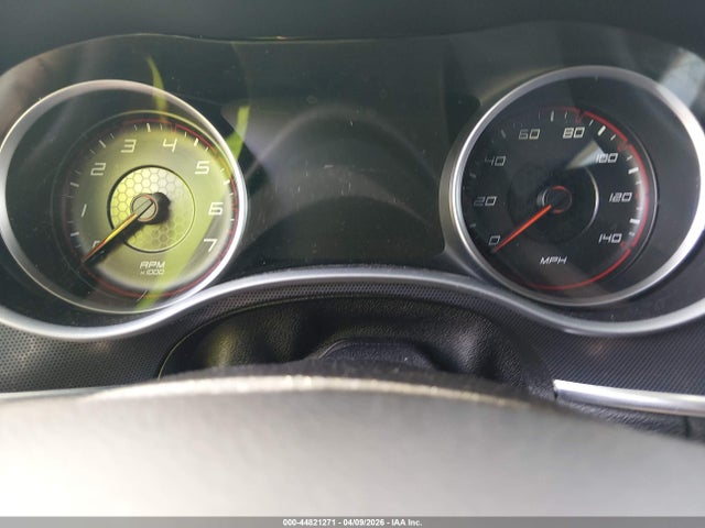 44821271 :رقم المزاد ، 2C3CDXJG3FH742486 vin ، 2015 Dodge Charger Sxt مزاد بيع