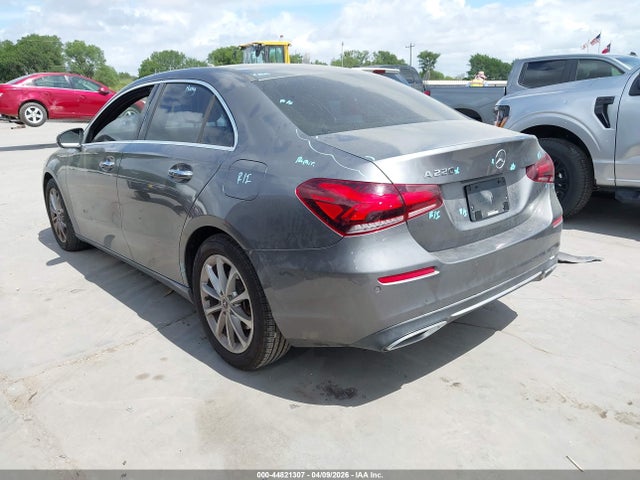 44821307 :رقم المزاد ، WDD3G4EB6KW023315 vin ، 2019 Mercedes-benz A 220 مزاد بيع