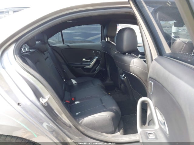44821307 :رقم المزاد ، WDD3G4EB6KW023315 vin ، 2019 Mercedes-benz A 220 مزاد بيع
