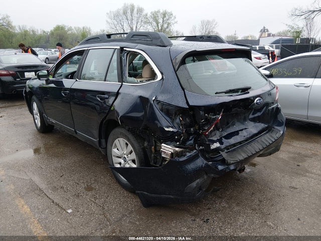 44821320 :رقم المزاد ، 4S4BSAAC8J3393646 vin ، 2018 Subaru Outback 2.5i مزاد بيع