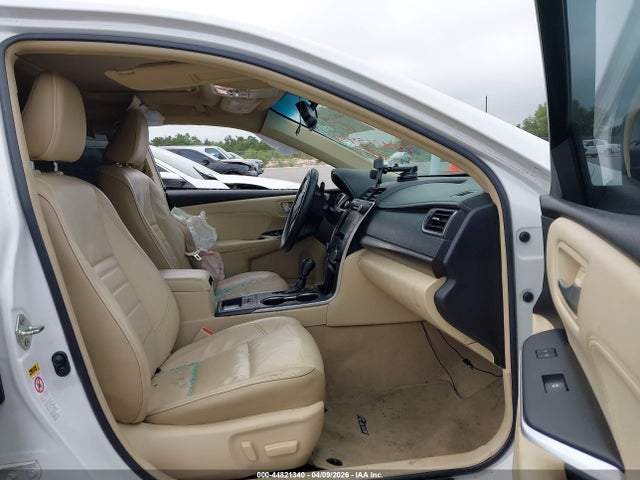 44821340 :رقم المزاد ، 4T1BF1FK3HU664959 vin ، 2017 Toyota Camry Xle مزاد بيع